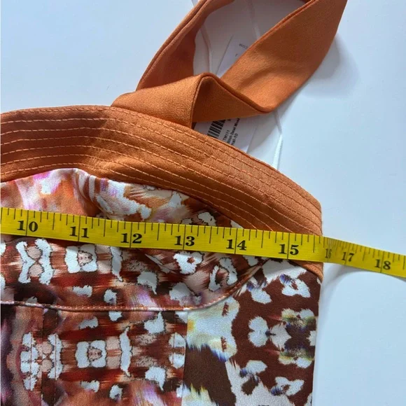 KAREN MILLEN Topstitch Animal Top (size 6) - Picture 9 of 9